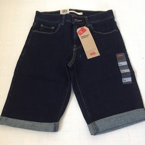 Levi's Mid Rise Denim Bermuda Jean Shorts  0/W25 - Picture 2 of 16